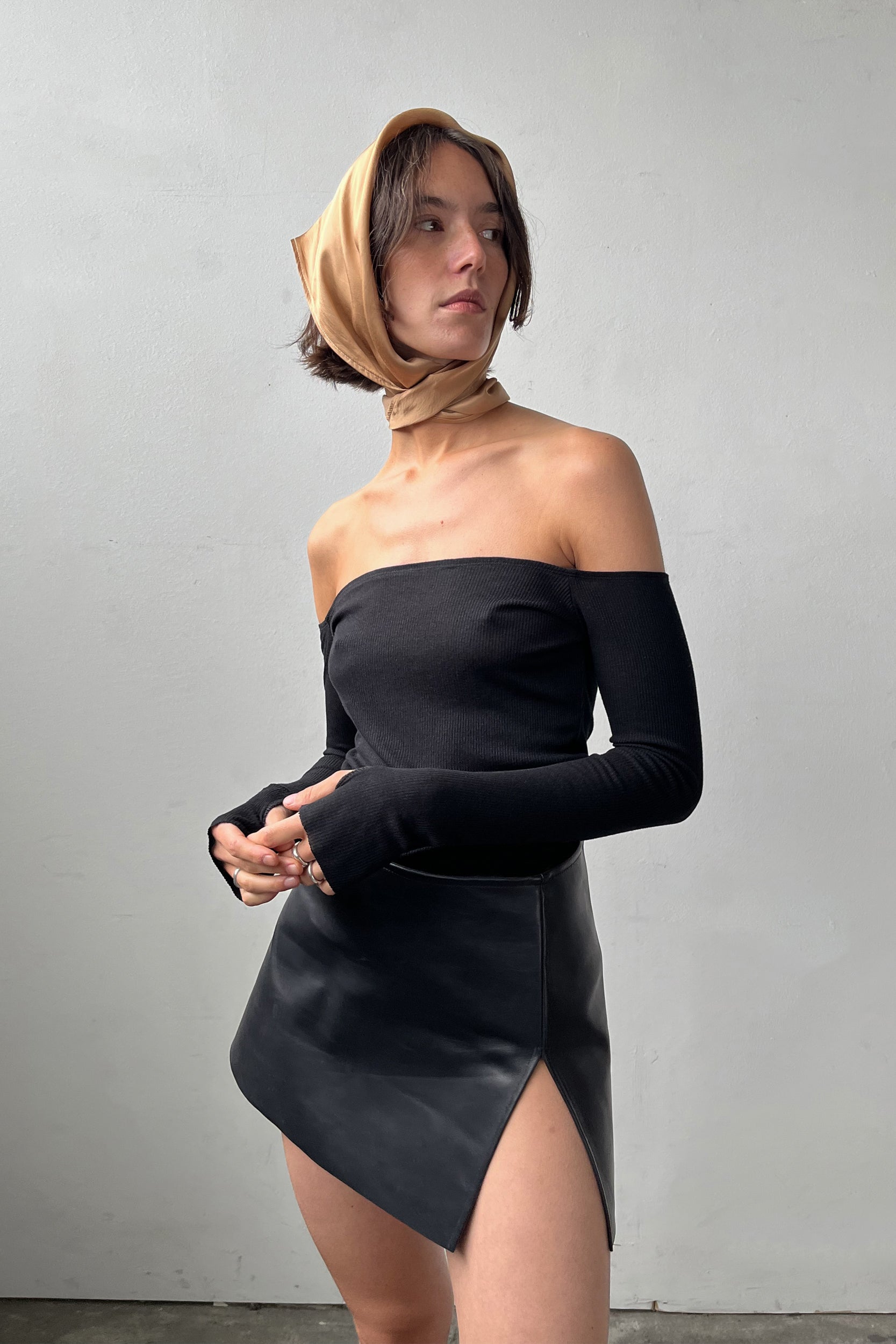 Off-Shoulder Long Sleeve Top - Black